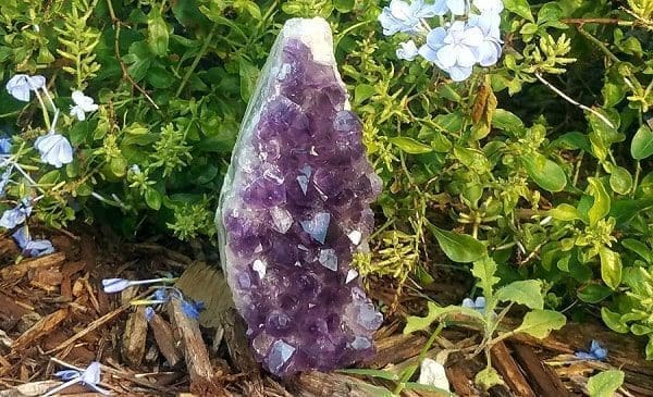 Ametista magia esoterismo saúde proteção
