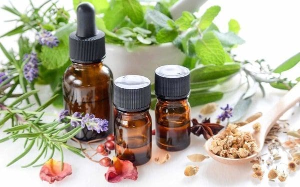 óleo essencial aromaterapia tratamento natural saúde